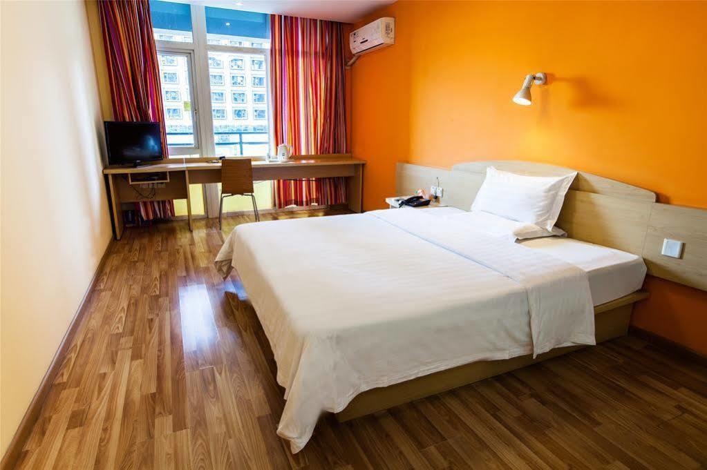 7 Days Inn Guangzhou Exterior photo