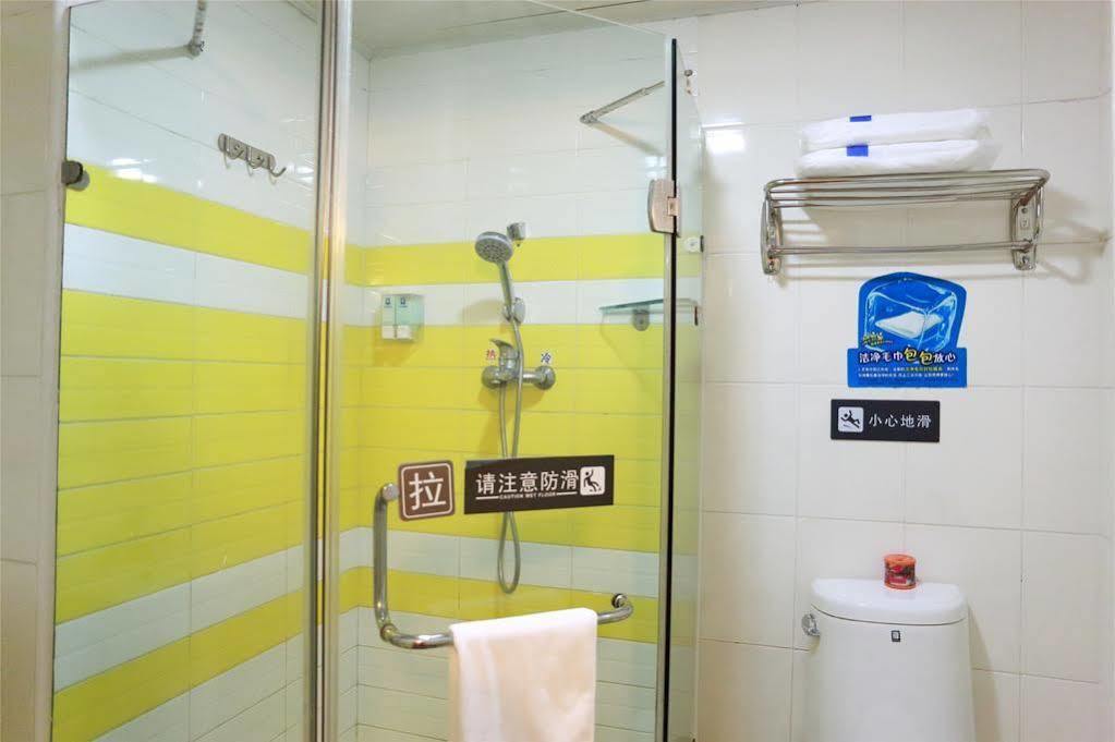 7 Days Inn Guangzhou Exterior photo