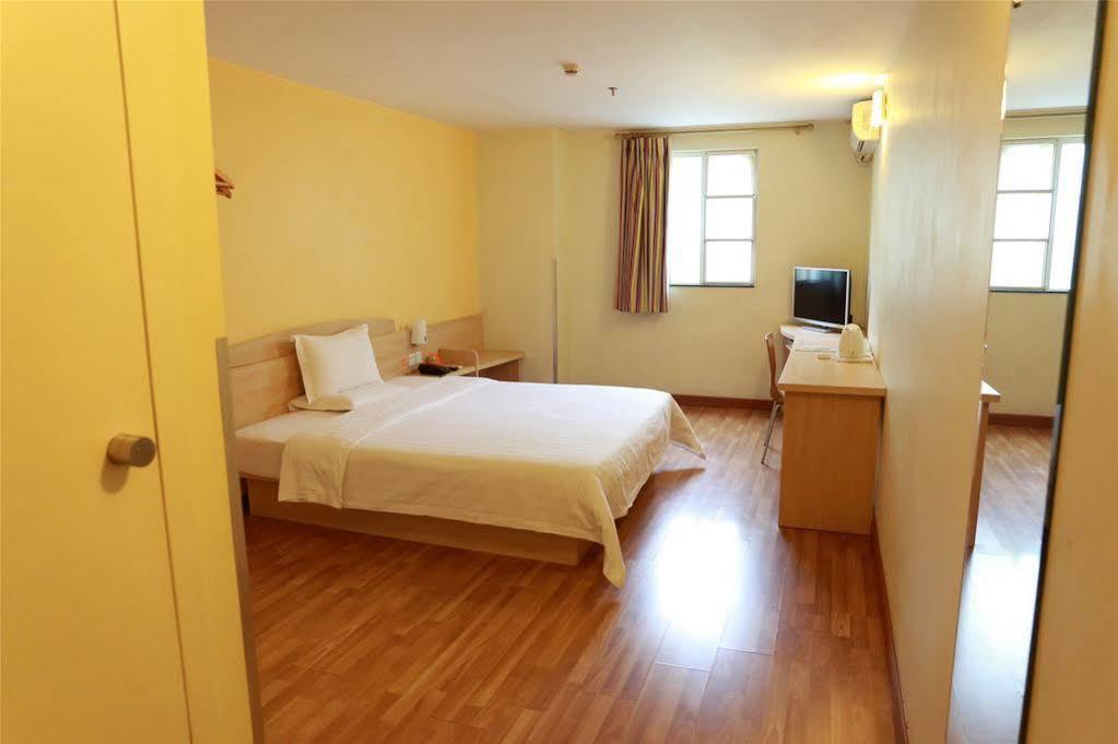 7 Days Inn Guangzhou Exterior photo