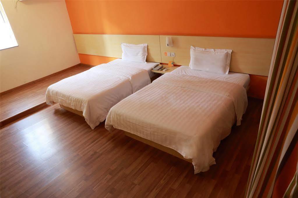 7 Days Inn Guangzhou Exterior photo